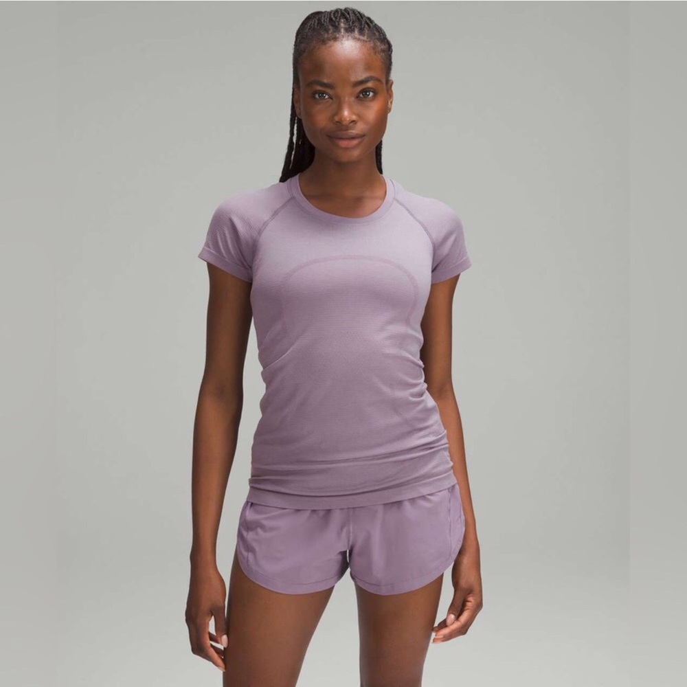 🌼. Lululemon Swiftly Tech Short Sleeve Shirt 2.0 - Purple Ash - 6